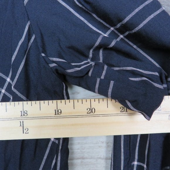 SOHO* Women's Button Down Long Sleeve Front Knot Size Medium Black w/White Lines - Picture 12 of 15